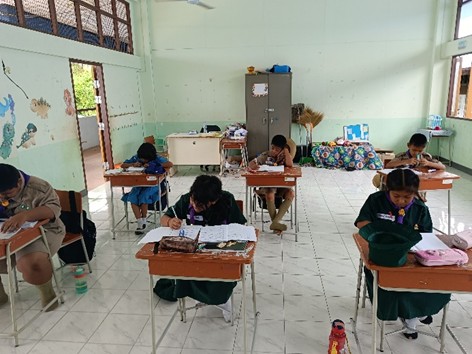 หัวหน้าทีมจัดโครงการพัฒนาทักษะการอ่าน-เขียน 1