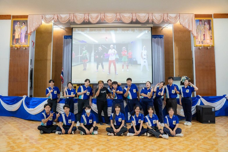 จัดกิจกรรมปฐมนิเทศนักเรียน ม.3 และ ม.4 1