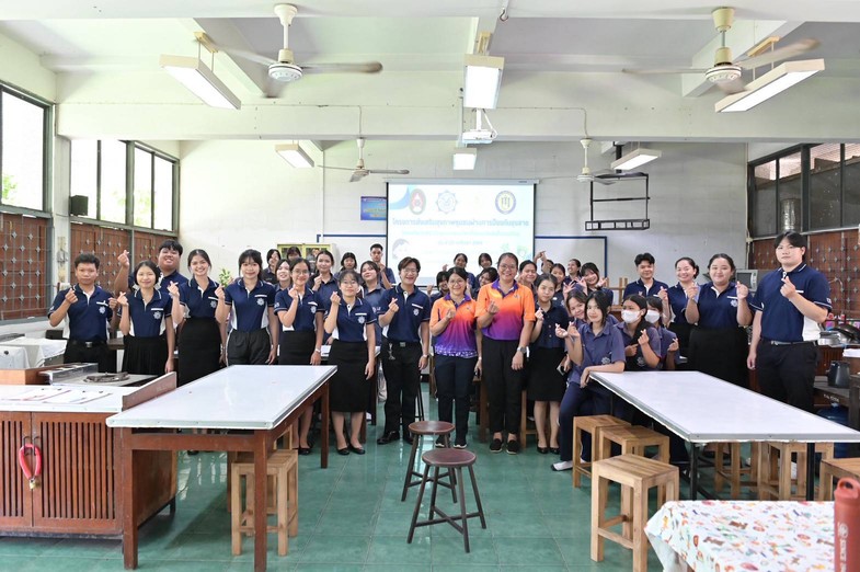 ส่งเสริมสุขภาพชุมชน ป้องกันยุงลาย 1