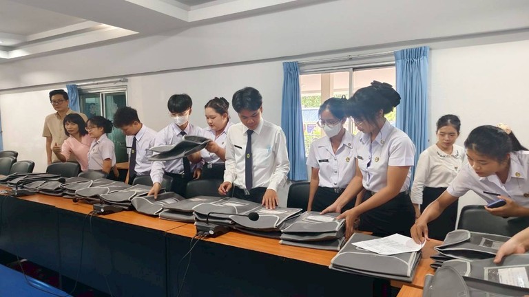จัดเตรียมข้อสอบ PISA 2
